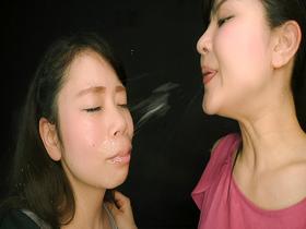 唾 顔面発射レズ　サンプル画像19